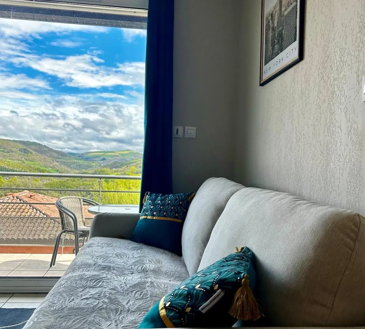 Ferienwohnung L'Erable T2 Climatise Trébas 0*,